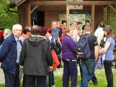 Pohod po novozgrajenih pločnikih 2